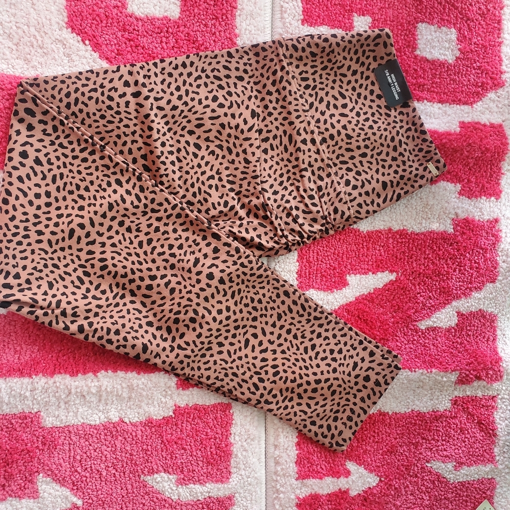 Pink leggings
